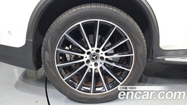 Mercedes-Benz GLC-Class 2019 — photo 5