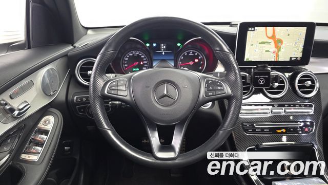 Mercedes-Benz GLC-Class 2019 — photo 13