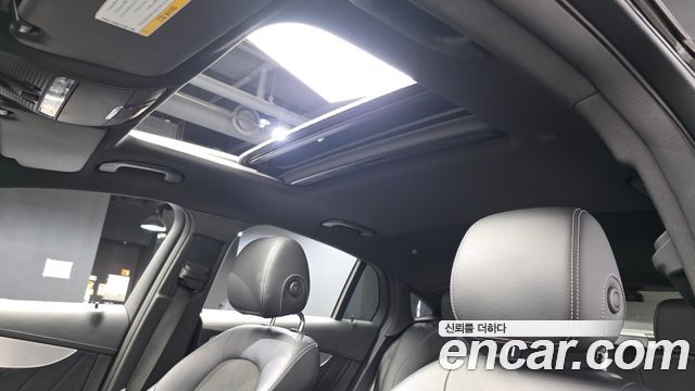 Mercedes-Benz GLC-Class 2019 — photo 18