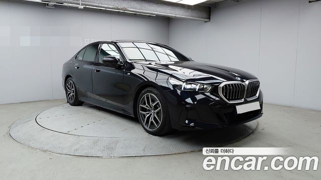 BMW 5-Series 2024 — photo 3