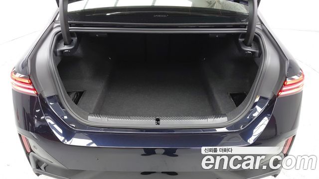 BMW 5-Series 2024 — photo 19