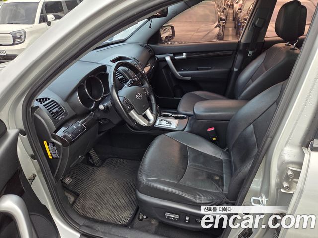 Kia Sorento 2010 — photo 5