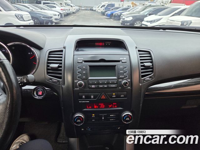 Kia Sorento 2010 — photo 9