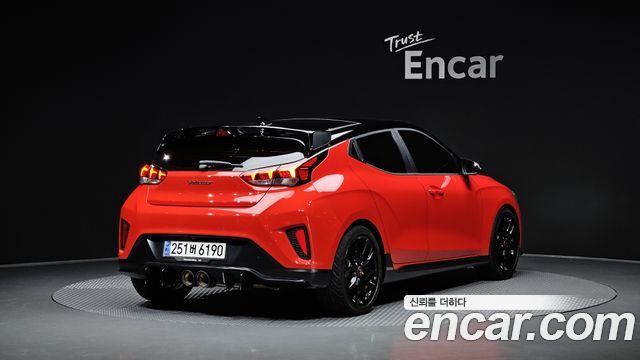 Hyundai Veloster 2018 — photo 2