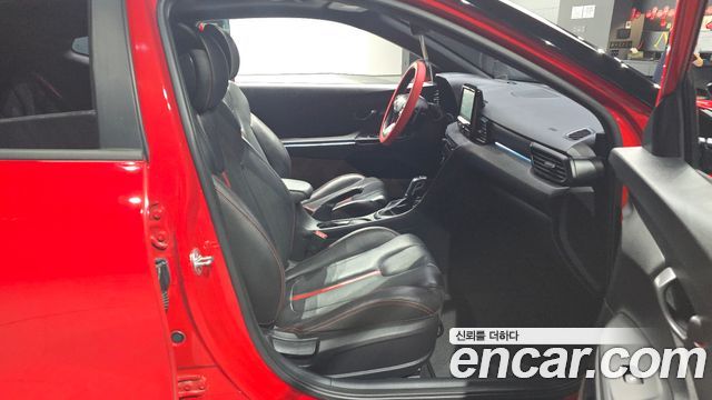 Hyundai Veloster 2018 — photo 12