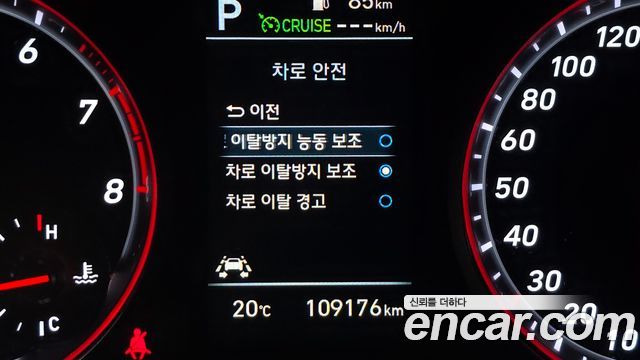 Hyundai Veloster 2018 — photo 15