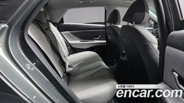 Hyundai AVANTE 2022 — photo 11