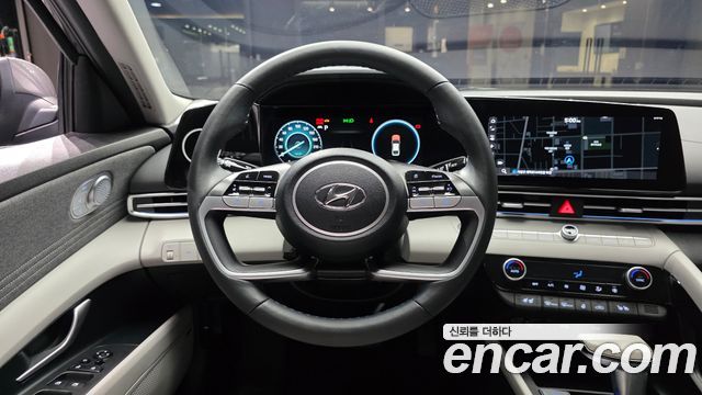 Hyundai AVANTE 2022 — photo 14