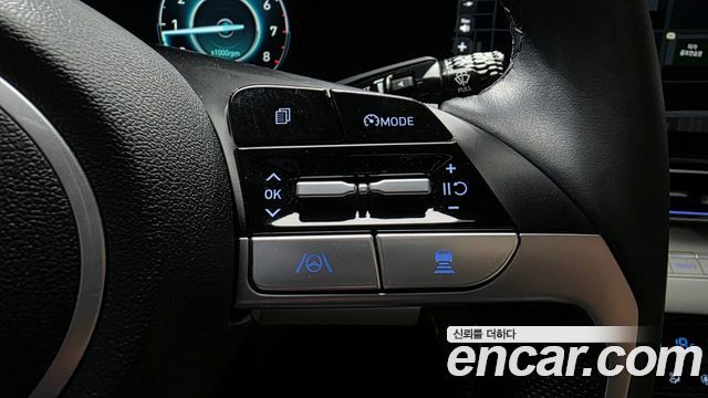 Hyundai AVANTE 2022 — photo 16