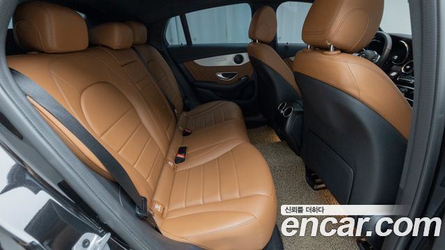 Mercedes-Benz GLC-Class 2022 — photo 10