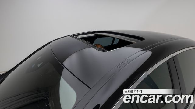 Mercedes-Benz GLC-Class 2022 — photo 12