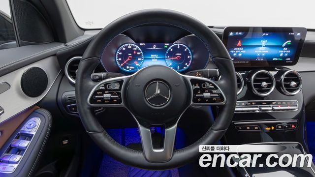 Mercedes-Benz GLC-Class 2022 — photo 20