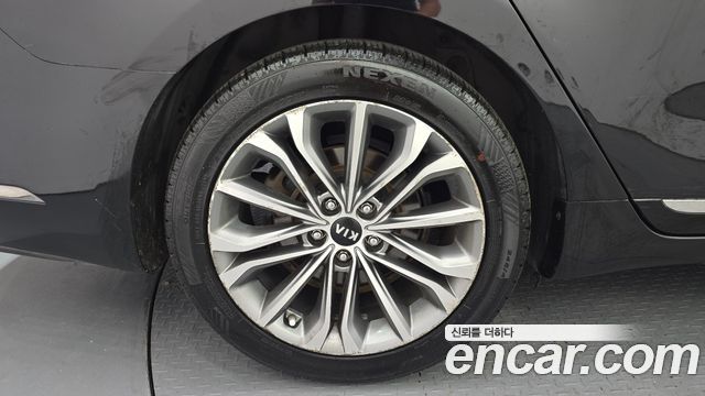 Kia K7 2017 — photo 5