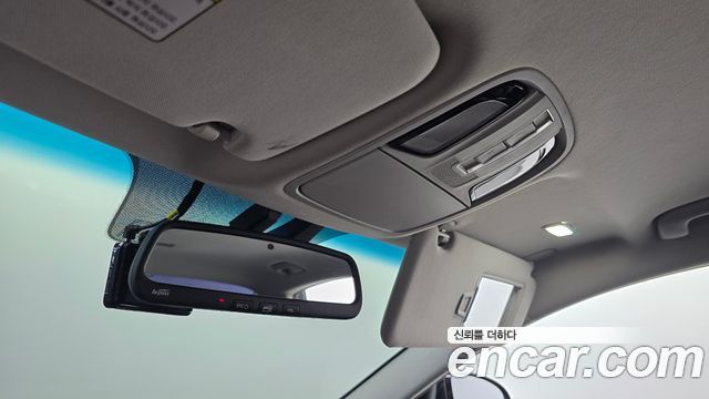 Kia K7 2017 — photo 19