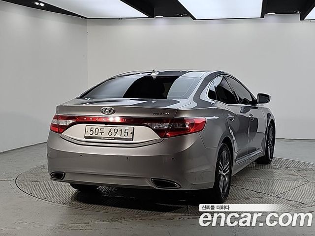 Hyundai Grandeur 2014 — photo 4