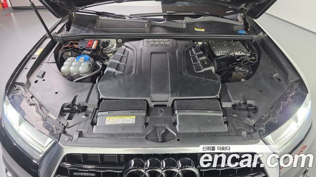Audi Q7 2016 — photo 6