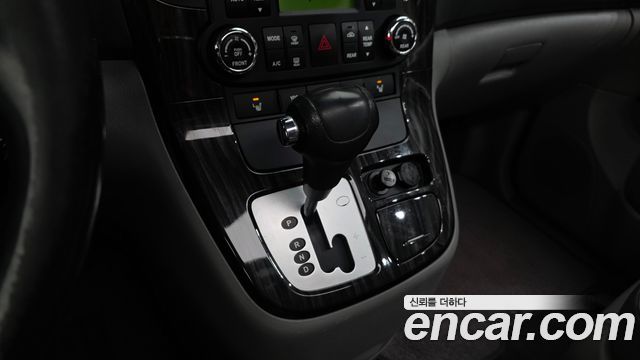 Kia Canival 2014 — photo 12