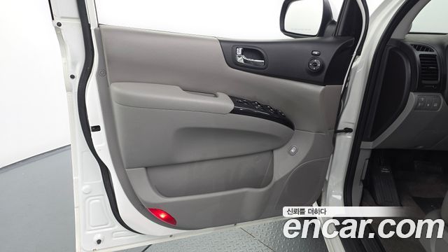 Kia Canival 2014 — photo 14