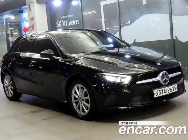 Mercedes-Benz A-Class 2019 — photo 1