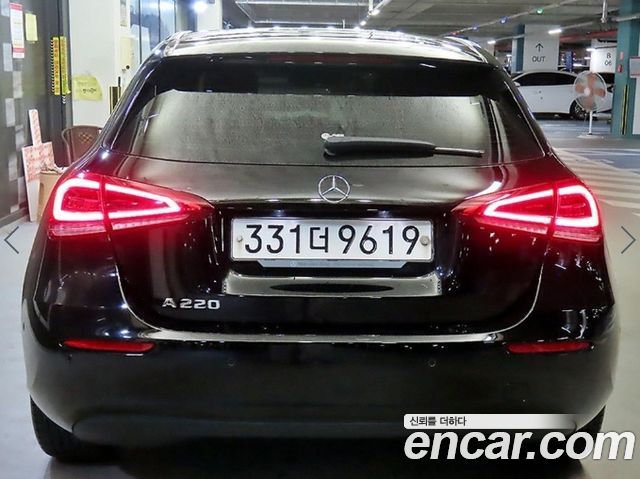 Mercedes-Benz A-Class 2019 — photo 5
