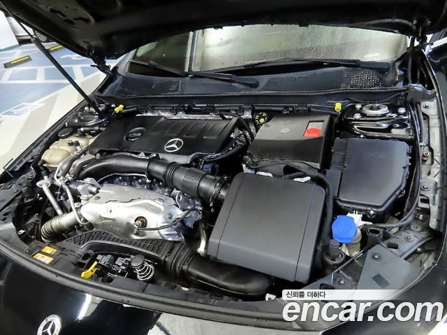 Mercedes-Benz A-Class 2019 — photo 19