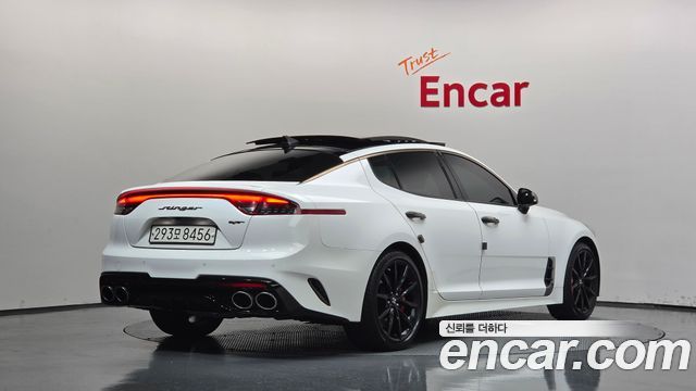 Kia Stinger 2021 — photo 2