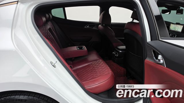 Kia Stinger 2021 — photo 17