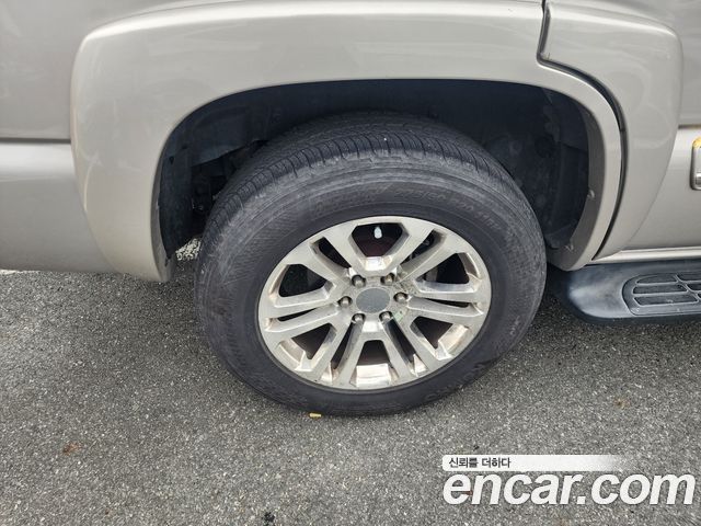 Chevrolet Tahoe 2004 — photo 5
