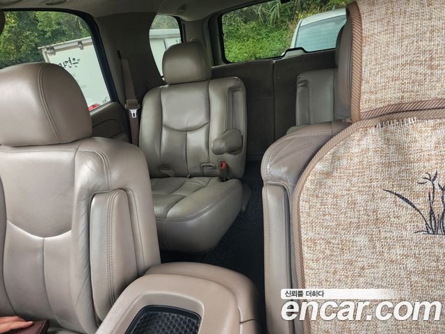 Chevrolet Tahoe 2004 — photo 12
