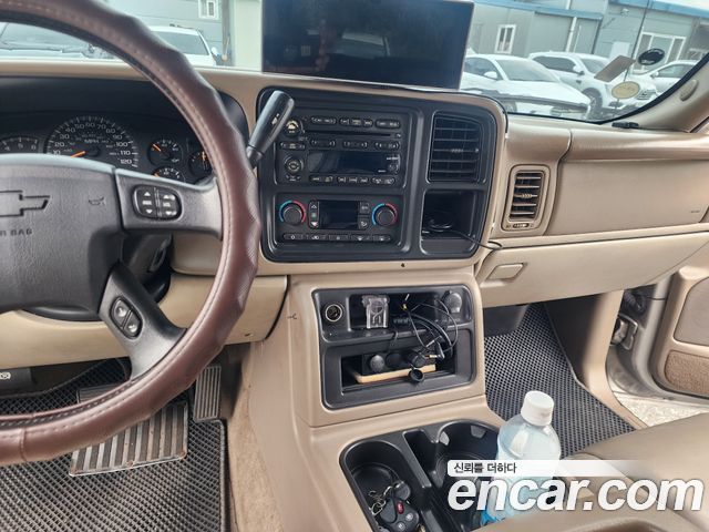 Chevrolet Tahoe 2004 — photo 13