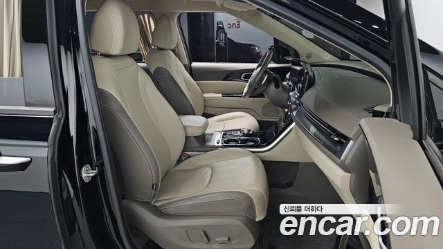 Kia Canival 2021 — photo 17