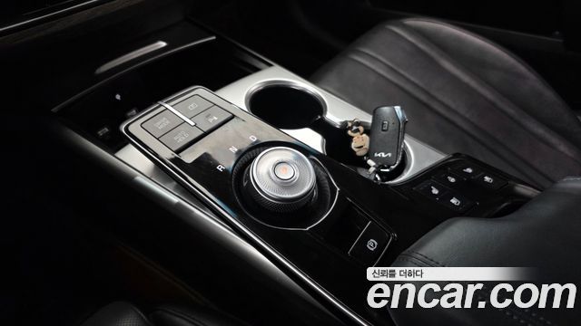 Kia K8 2022 — photo 12