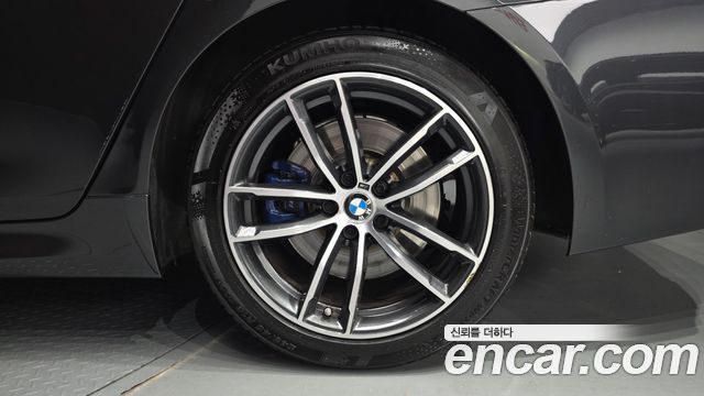 BMW 5-Series 2022 — photo 7
