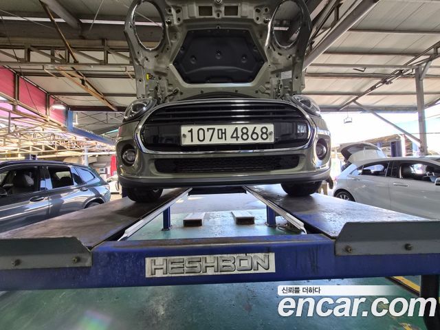 Mini Cooper 2020 — photo 2