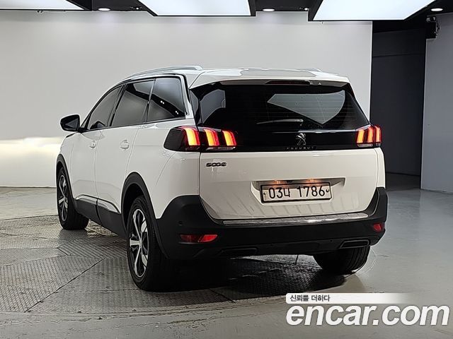 Peugeot 5008 2018 — photo 3