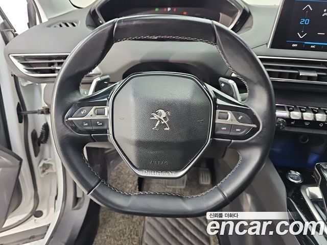 Peugeot 5008 2018 — photo 9