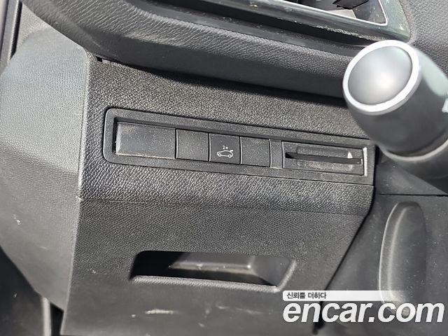 Peugeot 5008 2018 — photo 13