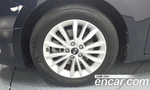 Kia K7 2020 — photo 5