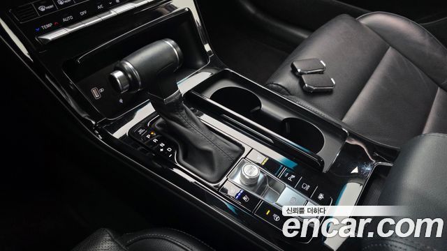 Kia K7 2020 — photo 12
