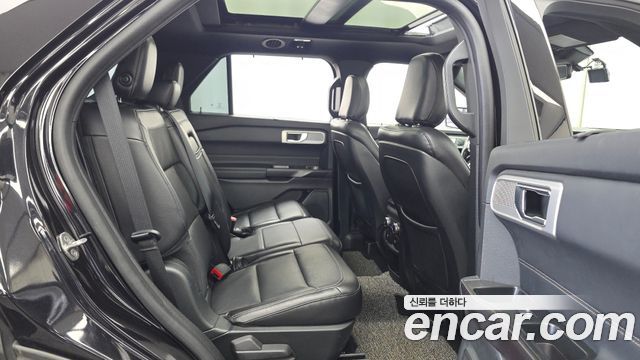 Ford Explorer 2020 — photo 18