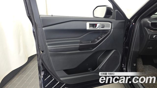 Ford Explorer 2020 — photo 14