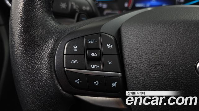Ford Explorer 2020 — photo 16