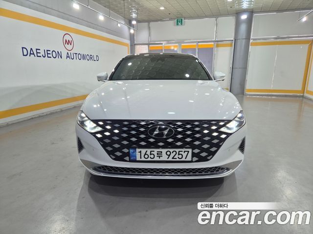 Hyundai Grandeur 2023 — photo 1
