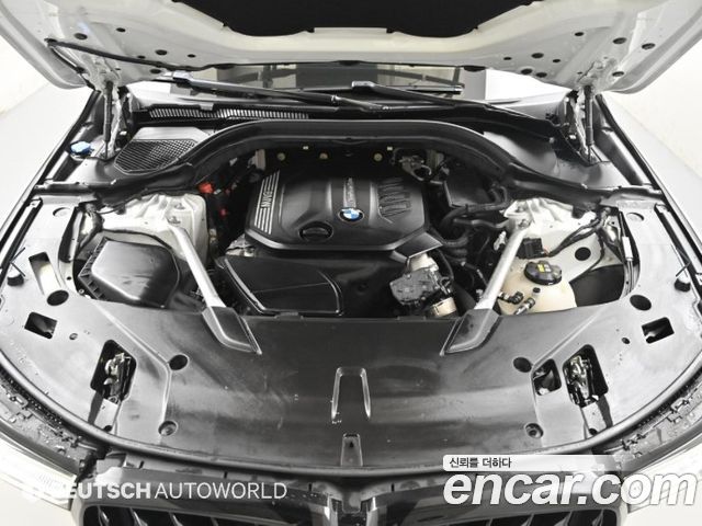 BMW Gran Turismo 2022 — photo 6