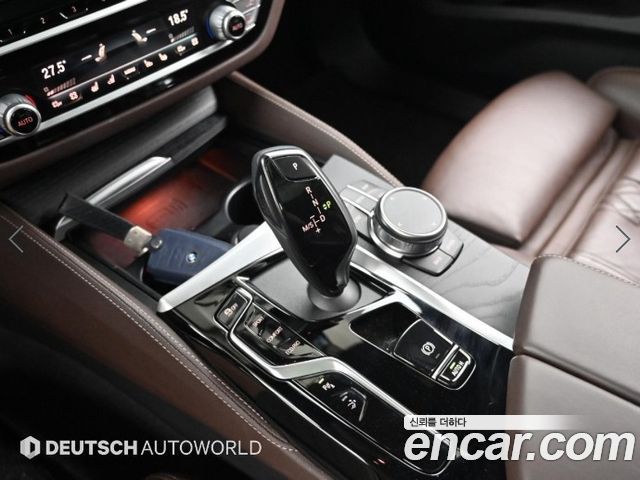 BMW Gran Turismo 2022 — photo 9