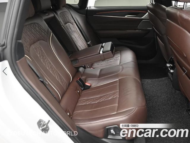 BMW Gran Turismo 2022 — photo 12