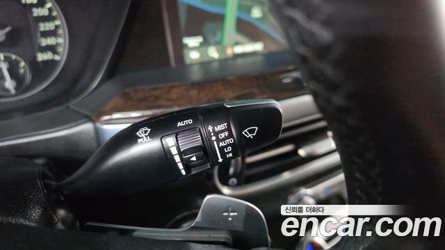 Genesis G90 2021 — photo 26