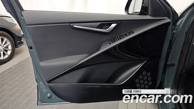 Kia Niro 2023 — photo 14