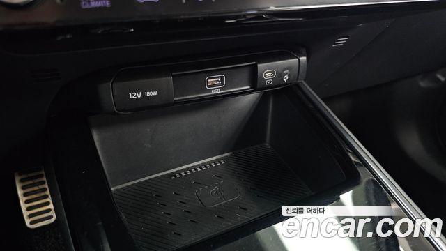 Kia Niro 2023 — photo 32