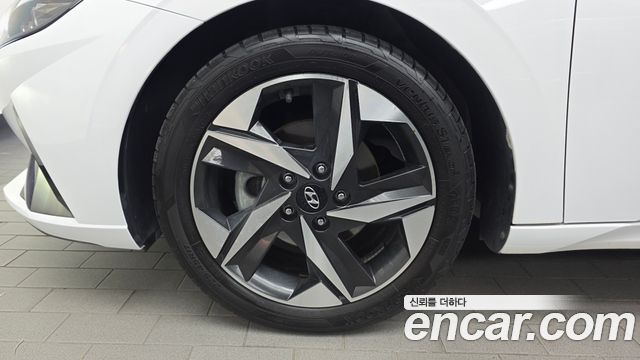Hyundai AVANTE 2021 — photo 5